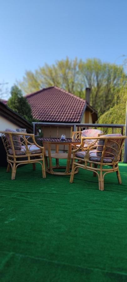 Мансардна Никол Apartment วีดิน ภายนอก รูปภาพ