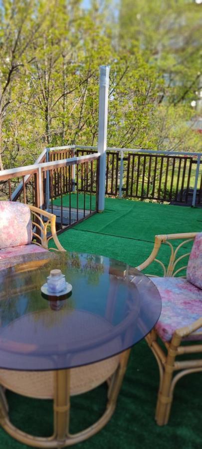 Мансардна Никол Apartment วีดิน ภายนอก รูปภาพ